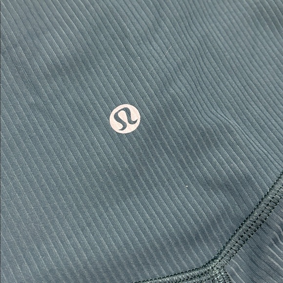 Lululemon Athletica Align Bikers Ribbed - Picture 4 of 7